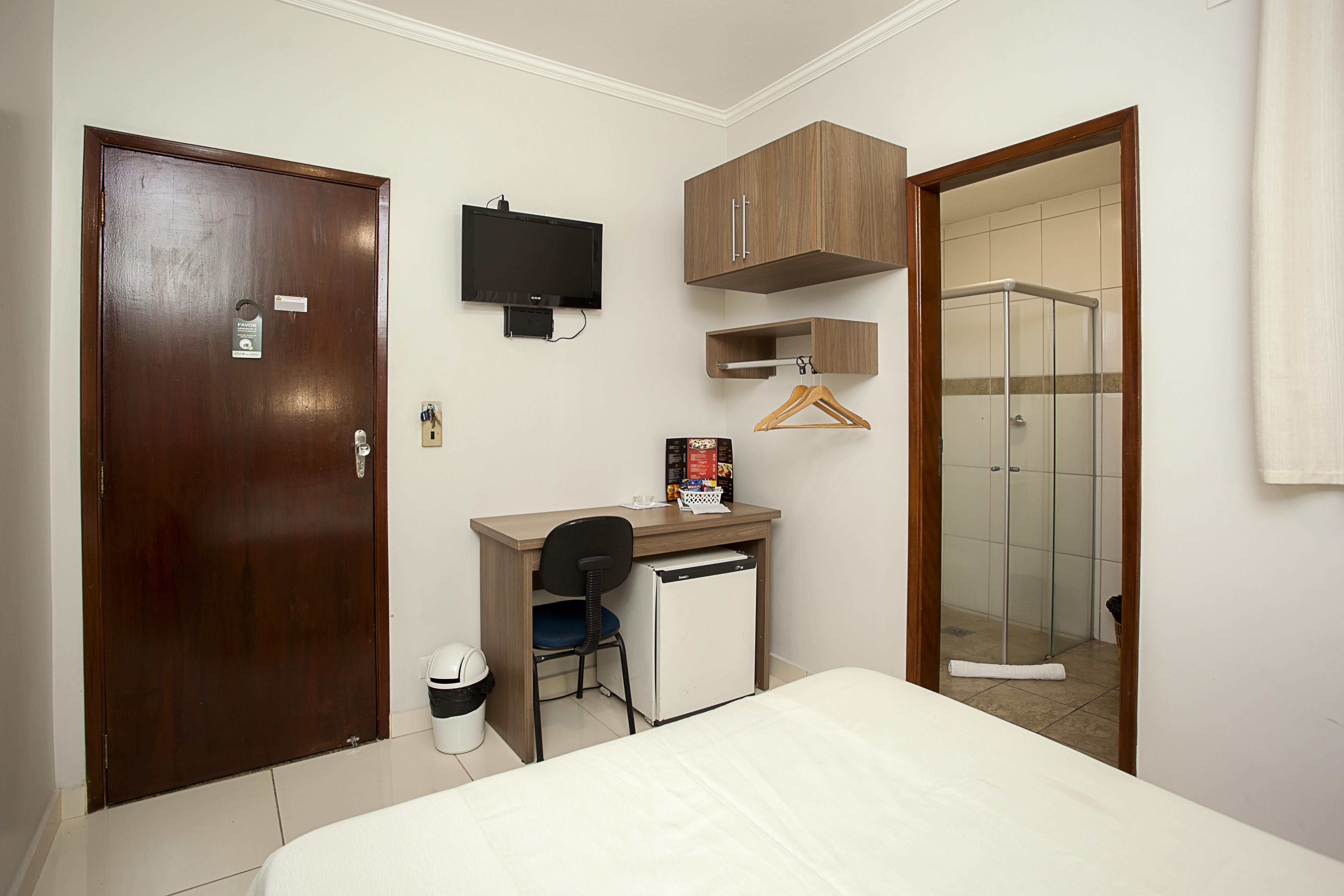 Alves Hotel Marília Exterior foto